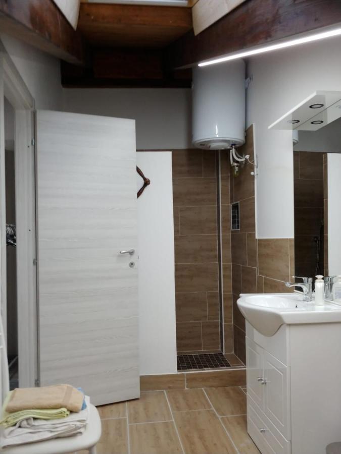 Camera Con Bagno Mirjana Cislago Eksteriør billede